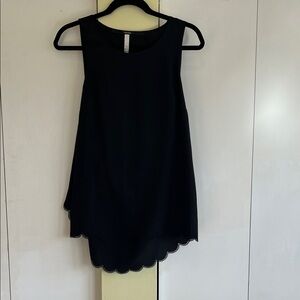 Kensie Black Layered Scallop-Hem Sleeveless Top